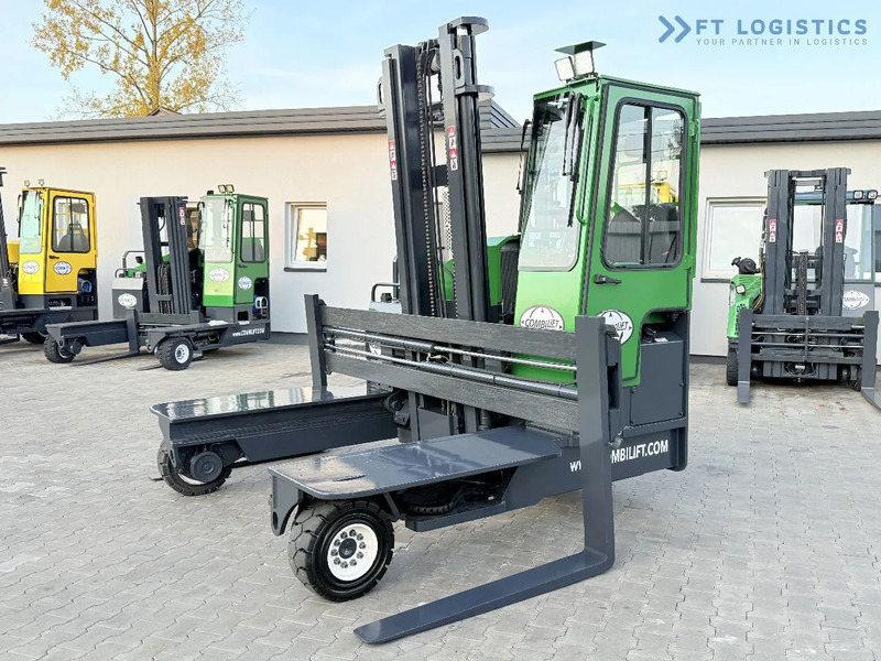Combilift C4500 / DIESEL / DUPLEX 4000MM / WIDE FORK POSITIONER / HEATING / FULL CABIN / EXCELLENT CONDITION / A wide range of four-way an - 4-weg zijlader: afbeelding 1 Combilift C4500 / DIESEL / DUPLEX 4000MM / WIDE FORK POSITIONER / HEATING / FULL CABIN / EXCELLENT CONDITION / A wide range of four-way an - 4-weg zijlader: afbeelding 1