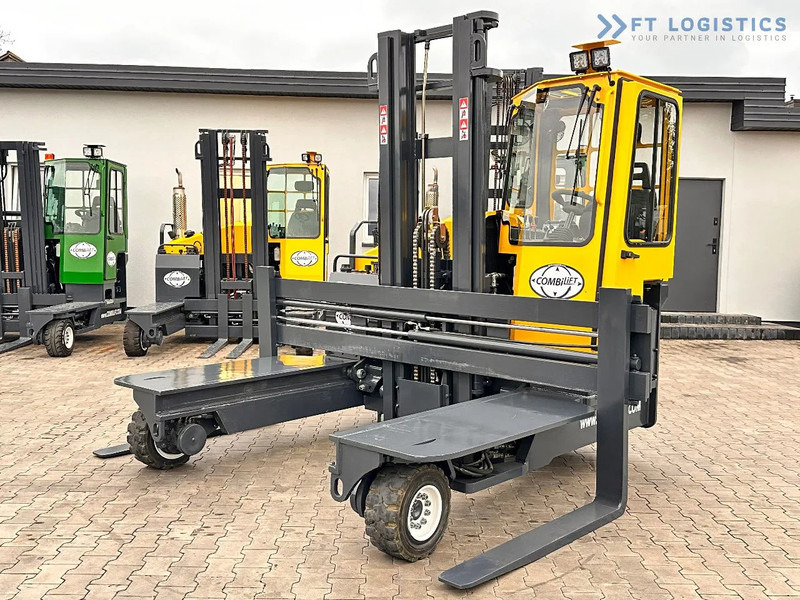 Combilift C4500 / DUPLEX / 4050MM / DIESEL / WIDE POSITIONER / FREE LIFT C4500 / DUPLEX / 4050MM / DIESEL / WIDE POSITIONER / FREE LIFT - 4-weg zijlader: afbeelding 4 Combilift C4500 / DUPLEX / 4050MM / DIESEL / WIDE POSITIONER / FREE LIFT C4500 / DUPLEX / 4050MM / DIESEL / WIDE POSITIONER / FREE LIFT - 4-weg zijlader: afbeelding 4