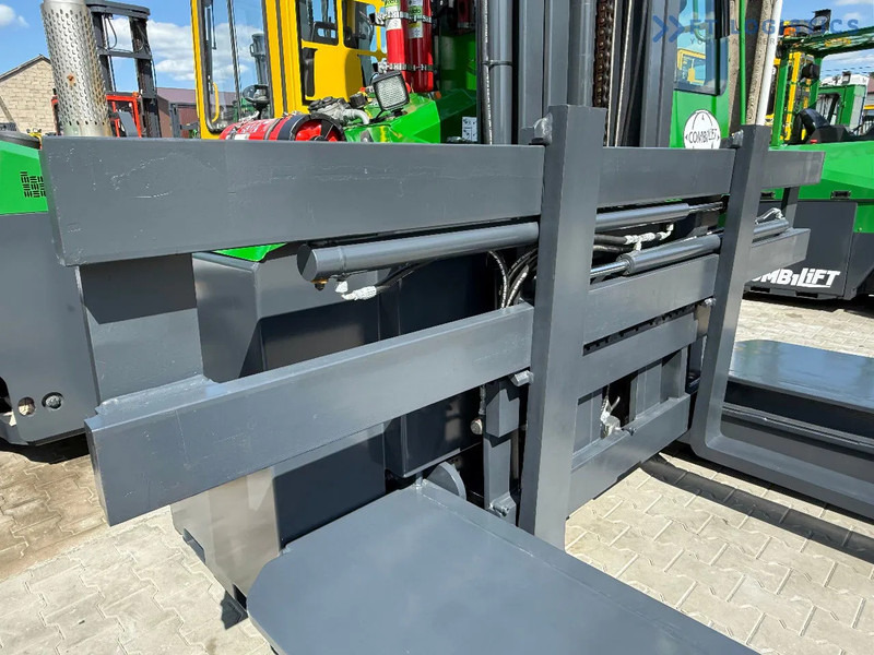 Combilift C5000E / ELECTRIC / TRIPLEX 8300MM / FULL FREE LIFT / WIDE FORK POSITIONER / SIDE SHIFT / BATTERY LIKE NEW C5000E / ELECTRIC / T - 4-weg zijlader: afbeelding 5 Combilift C5000E / ELECTRIC / TRIPLEX 8300MM / FULL FREE LIFT / WIDE FORK POSITIONER / SIDE SHIFT / BATTERY LIKE NEW C5000E / ELECTRIC / T - 4-weg zijlader: afbeelding 5