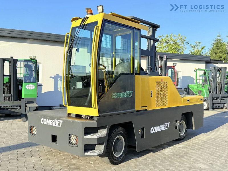Combilift C5000FSL / DIESEL / DUPLEX - 4000MM / FREE-LIFT / CABIN / A wide range of four-way and side loaders, tailored to diverse needs a - Zijlader: afbeelding 1 Combilift C5000FSL / DIESEL / DUPLEX - 4000MM / FREE-LIFT / CABIN / A wide range of four-way and side loaders, tailored to diverse needs a - Zijlader: afbeelding 1