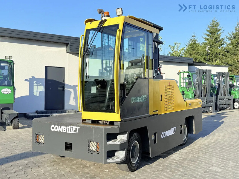 Combilift C5000FSL / DIESEL / DUPLEX - 4000MM / FREE-LIFT / CABIN / A wide range of four-way and side loaders, tailored to diverse needs a - Zijlader: afbeelding 3 Combilift C5000FSL / DIESEL / DUPLEX - 4000MM / FREE-LIFT / CABIN / A wide range of four-way and side loaders, tailored to diverse needs a - Zijlader: afbeelding 3
