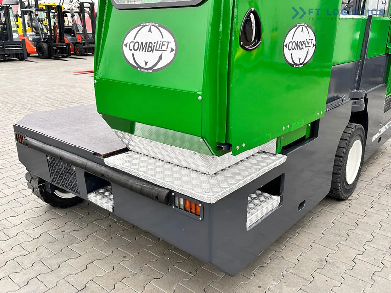 Combilift C5000SL / DIESEL / 4500MM / DUPLEX / CABIN / PLATFORMS / LIKE NEW C5000SL / DIESEL / 4500MM / DUPLEX / CABIN / PLATFORMS / LIKE - Zijlader: afbeelding 5 Combilift C5000SL / DIESEL / 4500MM / DUPLEX / CABIN / PLATFORMS / LIKE NEW C5000SL / DIESEL / 4500MM / DUPLEX / CABIN / PLATFORMS / LIKE - Zijlader: afbeelding 5