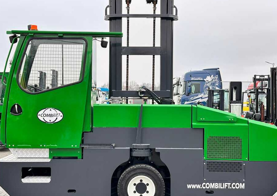 Combilift C5000SL / DIESEL / 4500MM / DUPLEX / CABIN / PLATFORMS / LIKE NEW - Zijlader: afbeelding 3 Combilift C5000SL / DIESEL / 4500MM / DUPLEX / CABIN / PLATFORMS / LIKE NEW - Zijlader: afbeelding 3