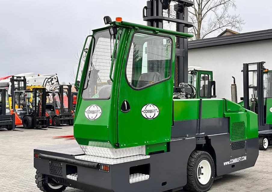 Combilift C5000SL / DIESEL / 4500MM / DUPLEX / CABIN / PLATFORMS / LIKE NEW - Zijlader: afbeelding 2 Combilift C5000SL / DIESEL / 4500MM / DUPLEX / CABIN / PLATFORMS / LIKE NEW - Zijlader: afbeelding 2