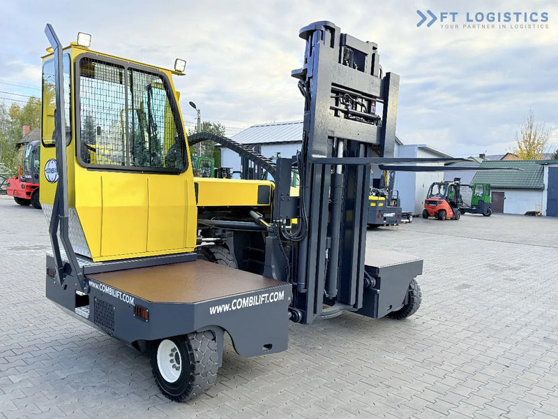 Combilift C5000SR / DIESEL / TRIPLEX MAST – 6100 MM / FORK POSITIONER / FULL CABIN C5000SR / DIESEL / TRIPLEX MAST – 6100 MM / FORK POSITI - Zijlader: afbeelding 1 Combilift C5000SR / DIESEL / TRIPLEX MAST – 6100 MM / FORK POSITIONER / FULL CABIN C5000SR / DIESEL / TRIPLEX MAST – 6100 MM / FORK POSITI - Zijlader: afbeelding 1