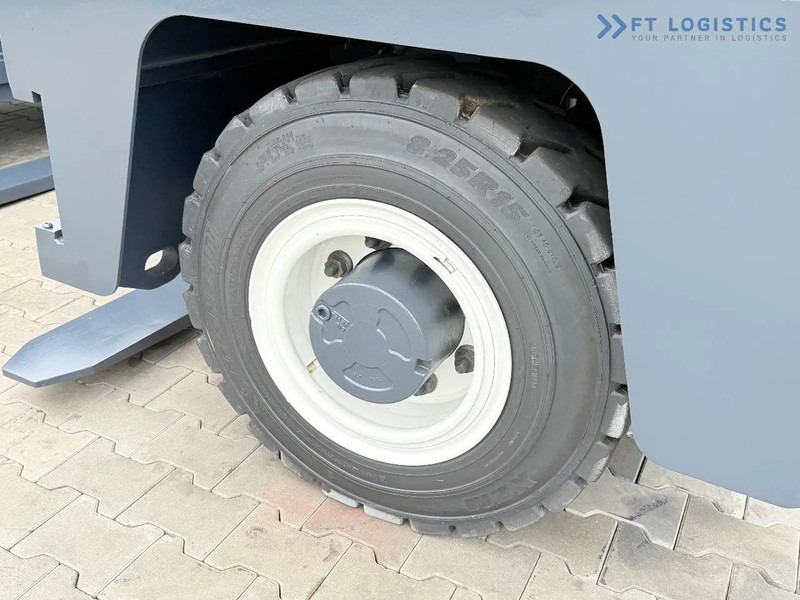 Zijlader Combilift C6000FSL / DIESEL / DUPLEX - 4100MM / FORKS 1400MM / SIDE LOADER / LIFTING CAPACITY 6000KG / FREE LIFT / DEUTZ ENGINE / PERFECT: afbeelding 8 Zijlader Combilift C6000FSL / DIESEL / DUPLEX - 4100MM / FORKS 1400MM / SIDE LOADER / LIFTING CAPACITY 6000KG / FREE LIFT / DEUTZ ENGINE / PERFECT: afbeelding 8