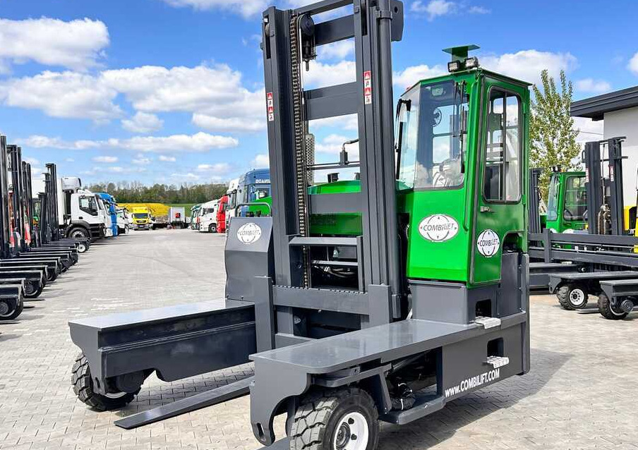 Combilift C8000 / DIESEL / 4600MM / DUPLEX / KUBOTA / EXCELLENT CONDITION - 4-weg zijlader: afbeelding 2 Combilift C8000 / DIESEL / 4600MM / DUPLEX / KUBOTA / EXCELLENT CONDITION - 4-weg zijlader: afbeelding 2