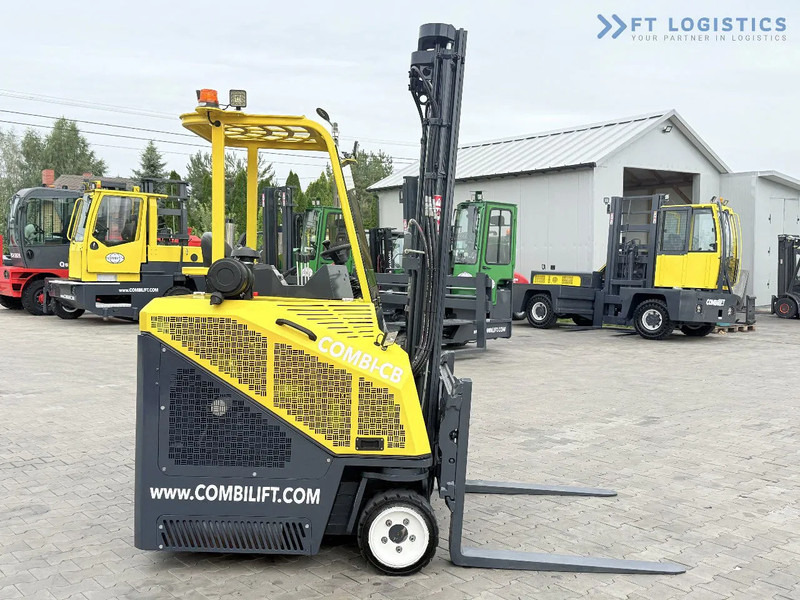 Combilift CB2500 / DUPLEX / 4100MM / DIESEL / FREE LIFT / FORK POSITIONER / SIDE SHIFT / LIKE NEW / Wide range of four-way and side loader - 4-weg zijlader: afbeelding 5 Combilift CB2500 / DUPLEX / 4100MM / DIESEL / FREE LIFT / FORK POSITIONER / SIDE SHIFT / LIKE NEW / Wide range of four-way and side loader - 4-weg zijlader: afbeelding 5