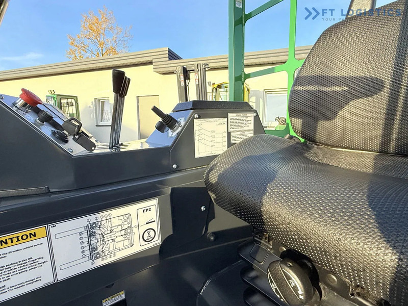 4-weg zijlader Combilift CB4000 / GAS / TRIPLEX 5200MM / FREE LIFT / FORK POSITIONER / SIDE SHIFT / EXCELLENT CONDITION / Wide range of four-way and side: afbeelding 12 4-weg zijlader Combilift CB4000 / GAS / TRIPLEX 5200MM / FREE LIFT / FORK POSITIONER / SIDE SHIFT / EXCELLENT CONDITION / Wide range of four-way and side: afbeelding 12