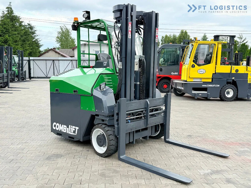 Combilift CBE4000 / TRIPLEX 5200MM / ELECTRIC / FREE LIFT / FORK POSITIONER / SIDE SHIFT / LIKE NEW CBE4000 / TRIPLEX 5200MM / ELECTRIC / - 4-weg zijlader: afbeelding 2 Combilift CBE4000 / TRIPLEX 5200MM / ELECTRIC / FREE LIFT / FORK POSITIONER / SIDE SHIFT / LIKE NEW CBE4000 / TRIPLEX 5200MM / ELECTRIC / - 4-weg zijlader: afbeelding 2
