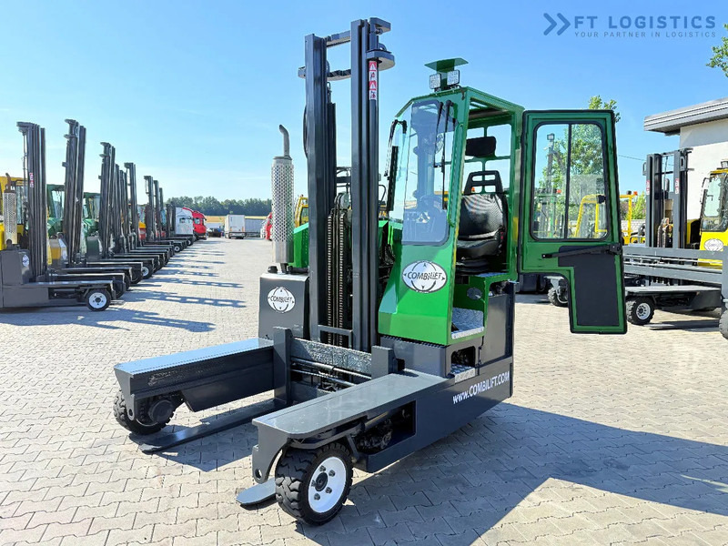 Combilift COMBILIFT C3000 – DUPLEX 4100mm – Year 2013 – 4041 hours – DIESEL – FREE LIFT – FORK POSITIONER – SIDE SHIFT – 1150mm FORKS – CO - 4-weg zijlader: afbeelding 5 Combilift COMBILIFT C3000 – DUPLEX 4100mm – Year 2013 – 4041 hours – DIESEL – FREE LIFT – FORK POSITIONER – SIDE SHIFT – 1150mm FORKS – CO - 4-weg zijlader: afbeelding 5