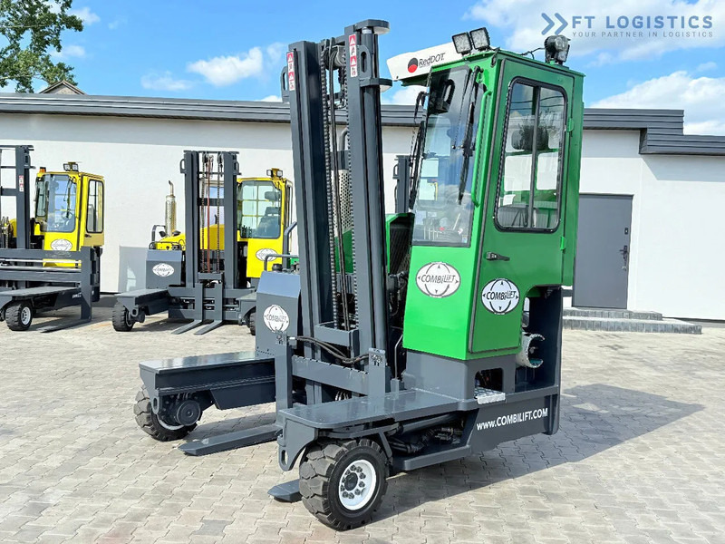 Combilift COMBILIFT C3500 – DUPLEX 4100mm – Year 2016 – 6779 hours – GAS – EXTENDABLE FORKS 800 / 1100MM – CABIN – HEATING + AIR CONDITION - 4-weg zijlader: afbeelding 2 Combilift COMBILIFT C3500 – DUPLEX 4100mm – Year 2016 – 6779 hours – GAS – EXTENDABLE FORKS 800 / 1100MM – CABIN – HEATING + AIR CONDITION - 4-weg zijlader: afbeelding 2
