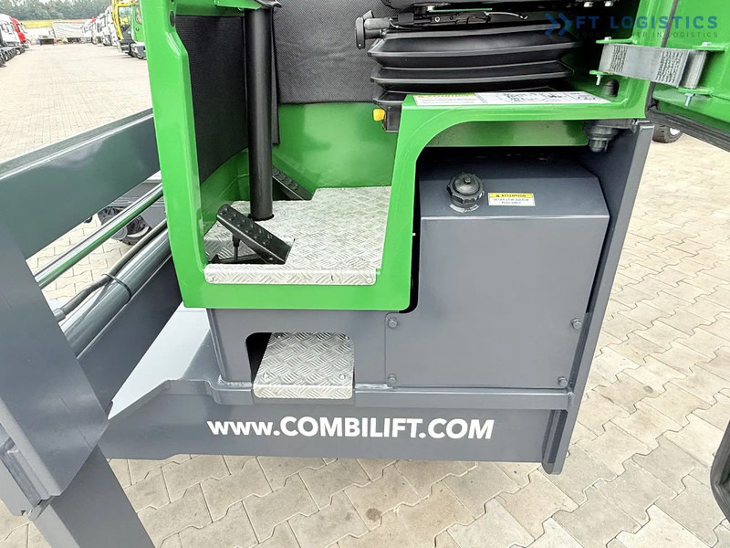 4-weg zijlader Combilift Combilift C4500 / DIESEL / DUPLEX 4000MM / WIDE FORK POSITIONER / HEATING / FULL CABIN / PERFECT CONDITION / Wide range of four-: afbeelding 12 4-weg zijlader Combilift Combilift C4500 / DIESEL / DUPLEX 4000MM / WIDE FORK POSITIONER / HEATING / FULL CABIN / PERFECT CONDITION / Wide range of four-: afbeelding 12