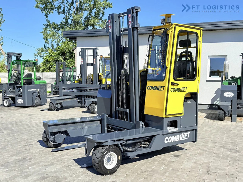 Combilift Combilift FOUR-WAY MULTIDIRECTIONAL FORKLIFT C4000 / DIESEL / DUPLEX 4100MM / ONLY 2888 HOURS / FORK POSITIONER / FULL CABIN – H - 4-weg zijlader: afbeelding 2 Combilift Combilift FOUR-WAY MULTIDIRECTIONAL FORKLIFT C4000 / DIESEL / DUPLEX 4100MM / ONLY 2888 HOURS / FORK POSITIONER / FULL CABIN – H - 4-weg zijlader: afbeelding 2