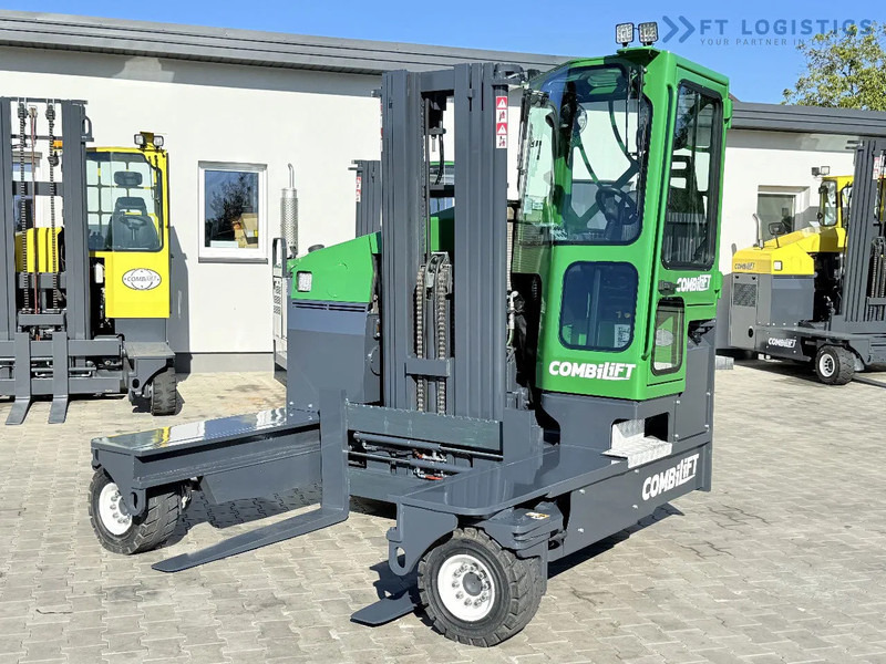 4-weg zijlader Combilift Combilift FOUR-WAY MULTIDIRECTIONAL FORKLIFT C4500 / DIESEL / TRIPLEX 4900MM / ONLY 4854 HOURS / FORK POSITIONER / FULL CABIN –: afbeelding 1