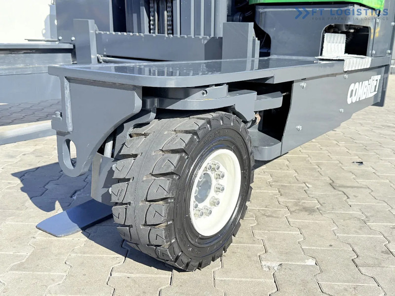 Combilift FOUR-WAY / MULTI-DIRECTIONAL FORKLIFT C4500 / DIESEL / TRIPLEX 4900MM / ONLY 4160 WORKING HOURS / FORK POSITIONER / FULL CABIN W - 4-weg zijlader: afbeelding 3 Combilift FOUR-WAY / MULTI-DIRECTIONAL FORKLIFT C4500 / DIESEL / TRIPLEX 4900MM / ONLY 4160 WORKING HOURS / FORK POSITIONER / FULL CABIN W - 4-weg zijlader: afbeelding 3