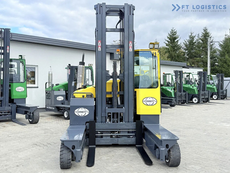 Combilift FOUR-WAY / MULTI-DIRECTIONAL FORKLIFT / C5000 / DIESEL / TRIPLEX 7600MM / FULL FREE LIFT / FORK POSITIONER / HEATING / FULL HEAT - 4-weg zijlader: afbeelding 3 Combilift FOUR-WAY / MULTI-DIRECTIONAL FORKLIFT / C5000 / DIESEL / TRIPLEX 7600MM / FULL FREE LIFT / FORK POSITIONER / HEATING / FULL HEAT - 4-weg zijlader: afbeelding 3