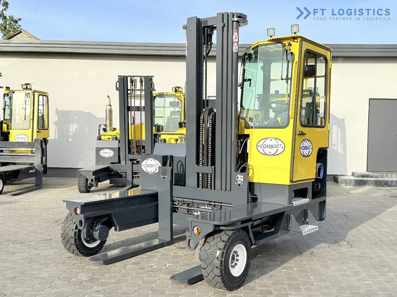 Combilift FOUR-WAY / MULTI-DIRECTIONAL FORKLIFT C5000XL / GAS / TRIPLEX 6000MM / FREE LIFT / FORK POSITIONER / HEATING / EXTENDABLE FORKS - 4-weg zijlader: afbeelding 1 Combilift FOUR-WAY / MULTI-DIRECTIONAL FORKLIFT C5000XL / GAS / TRIPLEX 6000MM / FREE LIFT / FORK POSITIONER / HEATING / EXTENDABLE FORKS - 4-weg zijlader: afbeelding 1