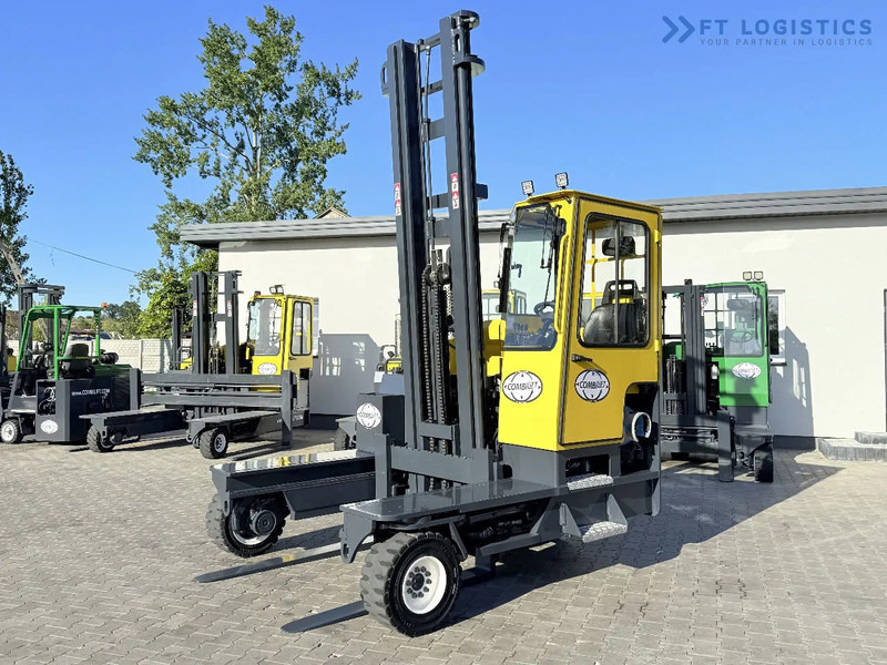 Combilift FOUR-WAY MULTIDIRECTIONAL FORKLIFT C5000 / GAS / TRIPLEX 6000MM / ONLY 4263 HOURS / FORK POSITIONER / EXCELLENT CONDITION / Wide - 4-weg zijlader: afbeelding 2 Combilift FOUR-WAY MULTIDIRECTIONAL FORKLIFT C5000 / GAS / TRIPLEX 6000MM / ONLY 4263 HOURS / FORK POSITIONER / EXCELLENT CONDITION / Wide - 4-weg zijlader: afbeelding 2