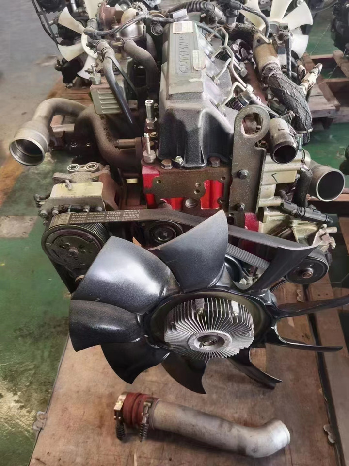 CUMMINS ISF3.8 - Motor voor Graafmachine: afbeelding 2 CUMMINS ISF3.8 - Motor voor Graafmachine: afbeelding 2