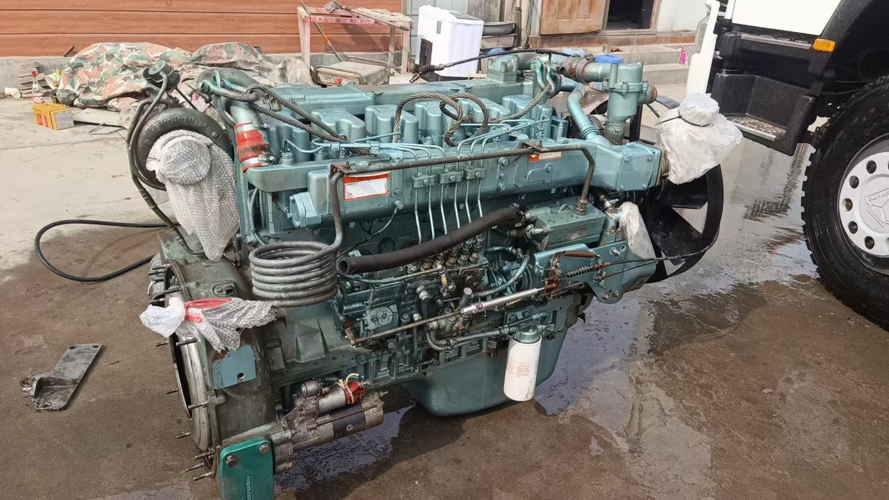 HOWO HOWO 375 engine - Motor voor Kipper vrachtwagen: afbeelding 2 HOWO HOWO 375 engine - Motor voor Kipper vrachtwagen: afbeelding 2