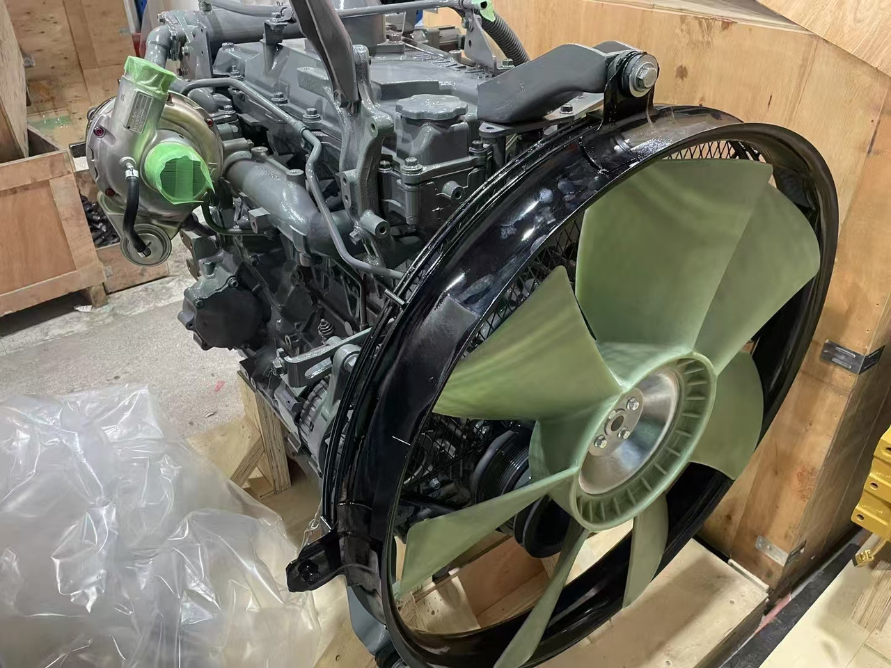 ISUZU 4HK1 - Motor en onderdelen voor Aanbouwdeel: afbeelding 1 ISUZU 4HK1 - Motor en onderdelen voor Aanbouwdeel: afbeelding 1