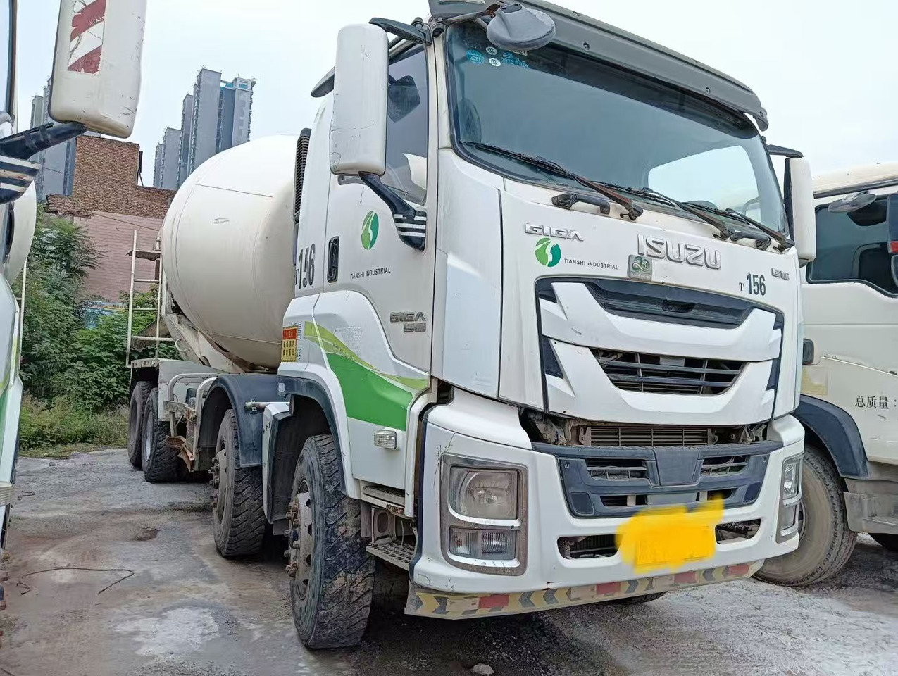 ISUZU ISUZU T156 15 cubic meter mixing tank - Betonmolen: afbeelding 3 ISUZU ISUZU T156 15 cubic meter mixing tank - Betonmolen: afbeelding 3