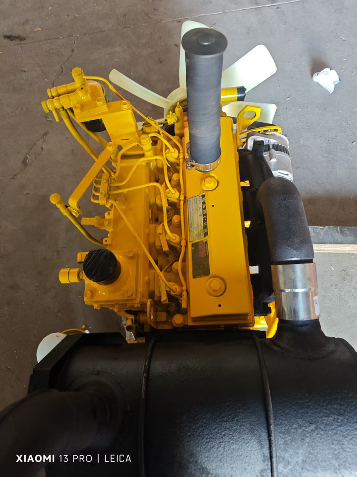 KOMATSU 4D95LE - Motor voor Graafmachine: afbeelding 4 KOMATSU 4D95LE - Motor voor Graafmachine: afbeelding 4