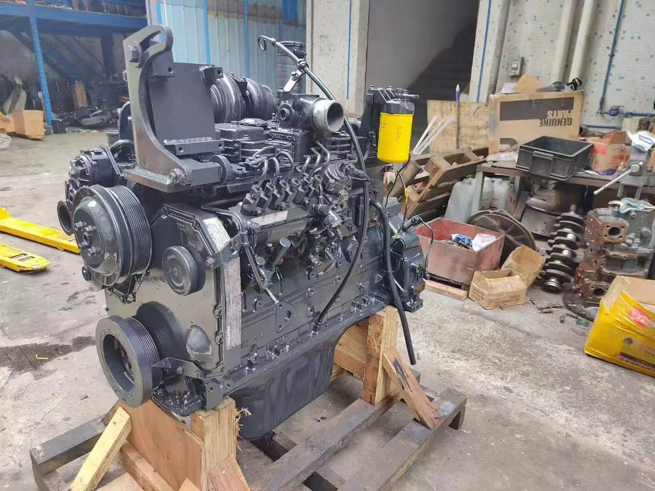 KOMATSU 6D102 - Motor voor Graafmachine: afbeelding 4 KOMATSU 6D102 - Motor voor Graafmachine: afbeelding 4