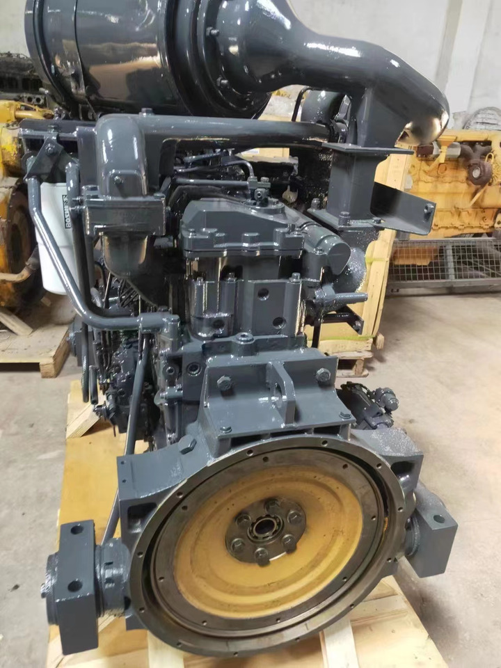 KOMATSU 6D125E - Motor voor Graafmachine: afbeelding 1 KOMATSU 6D125E - Motor voor Graafmachine: afbeelding 1
