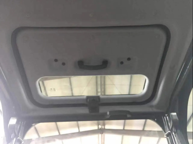 KOMATSU PC200-8 - Cabine voor Graafmachine: afbeelding 4 KOMATSU PC200-8 - Cabine voor Graafmachine: afbeelding 4