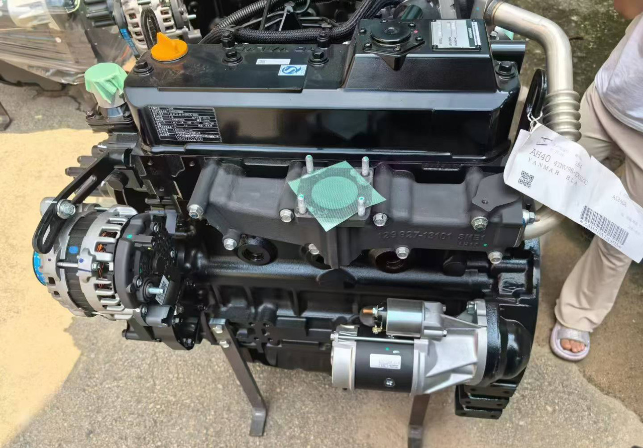 YANMAR 4TNV98 - Motor voor Graafmachine: afbeelding 3 YANMAR 4TNV98 - Motor voor Graafmachine: afbeelding 3