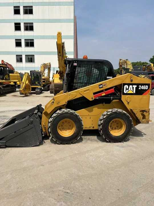 90% New Front Loader Tractor CAT 246D Skid Steer Loader / Used Cat 226B 246C 246d Mini Skid Steer Loader in Stock - Schranklader: afbeelding 2 90% New Front Loader Tractor CAT 246D Skid Steer Loader / Used Cat 226B 246C 246d Mini Skid Steer Loader in Stock - Schranklader: afbeelding 2