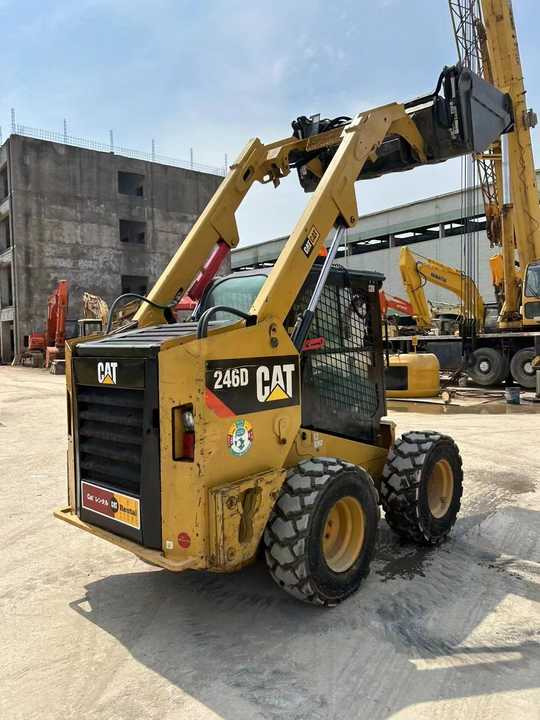 90% New Front Loader Tractor CAT 246D Skid Steer Loader / Used Cat 226B 246C 246d Mini Skid Steer Loader in Stock - Schranklader: afbeelding 3 90% New Front Loader Tractor CAT 246D Skid Steer Loader / Used Cat 226B 246C 246d Mini Skid Steer Loader in Stock - Schranklader: afbeelding 3