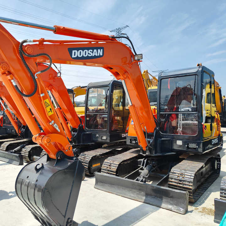 90% New Mini Excavator Doosan DH55, 5-Ton Mini Used Doosan Excavator with Low Price and Good Quality - Minigraafmachine: afbeelding 1 90% New Mini Excavator Doosan DH55, 5-Ton Mini Used Doosan Excavator with Low Price and Good Quality - Minigraafmachine: afbeelding 1
