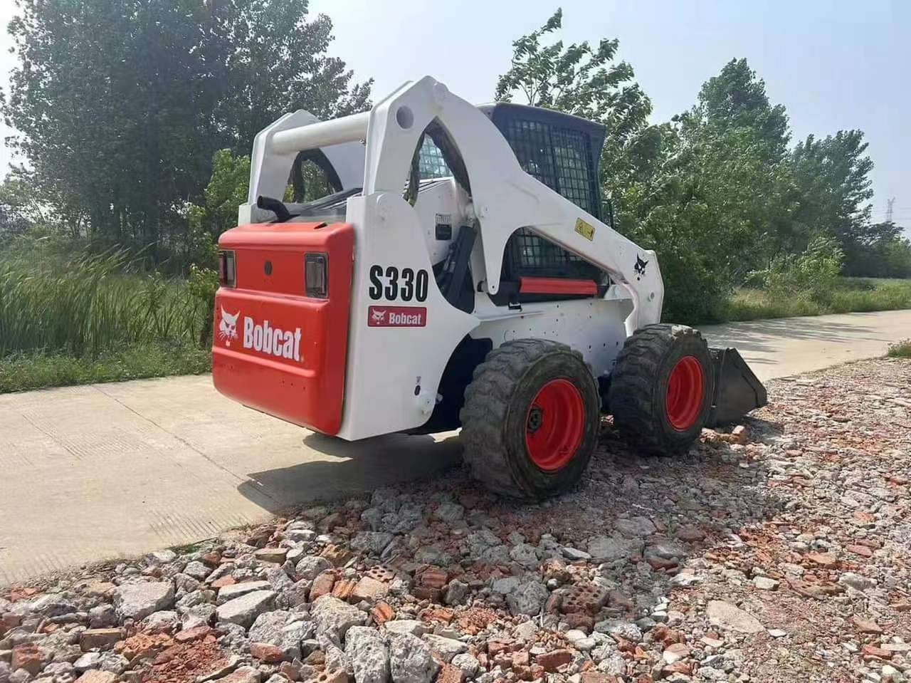 BOBCAT Used Heavy Construction Equipment bobcat S330 Second Hand Skid Steers Used Machine Hot Sale - Schranklader: afbeelding 3 BOBCAT Used Heavy Construction Equipment bobcat S330 Second Hand Skid Steers Used Machine Hot Sale - Schranklader: afbeelding 3