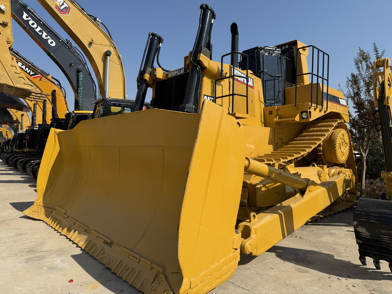 CATERPILLAR Used Second-hand High Quality Bulldozer CATD10R - Bulldozer: afbeelding 1 CATERPILLAR Used Second-hand High Quality Bulldozer CATD10R - Bulldozer: afbeelding 1