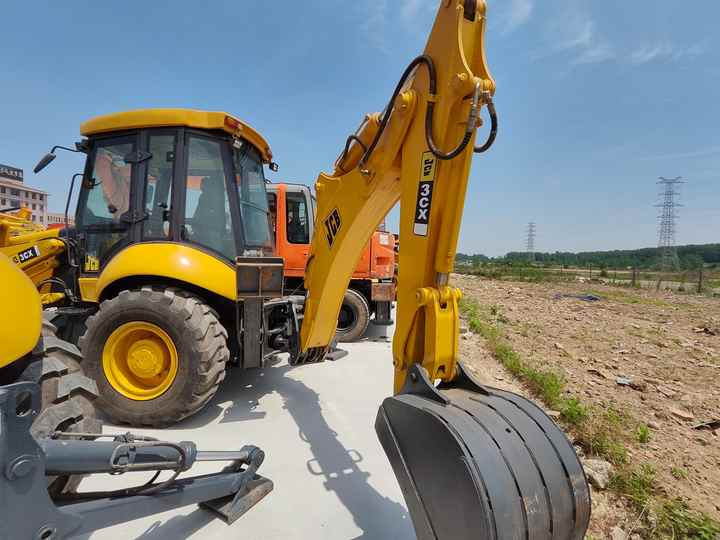 Cheap Price JCB 3CX Backhoe Loader in Excellent Condition for Sale JCB3CX JCB 4CX Available for Sale - Graaflaadmachine: afbeelding 2 Cheap Price JCB 3CX Backhoe Loader in Excellent Condition for Sale JCB3CX JCB 4CX Available for Sale - Graaflaadmachine: afbeelding 2