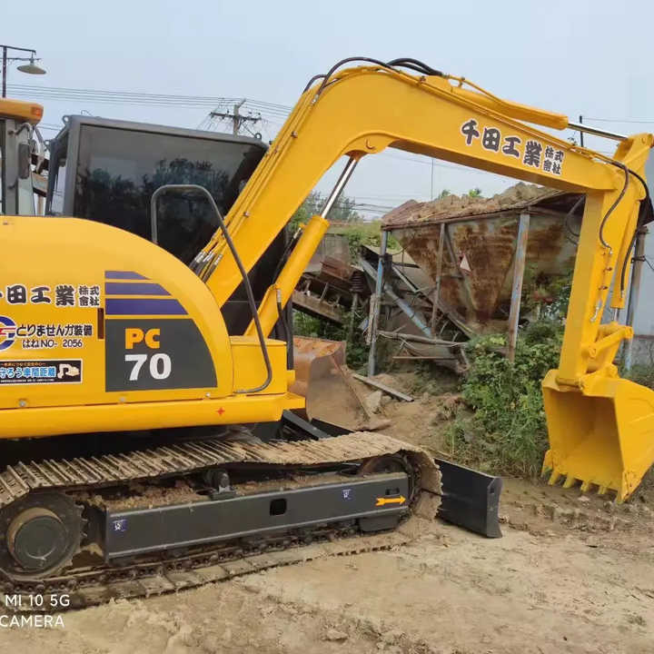 Cheap Used Komatsu PC70 Crawler Excavator with High Efficiency Used Heavy Machinery Komatsu P70 Digger Cheap for Sale - Rupsgraafmachine: afbeelding 1 Cheap Used Komatsu PC70 Crawler Excavator with High Efficiency Used Heavy Machinery Komatsu P70 Digger Cheap for Sale - Rupsgraafmachine: afbeelding 1