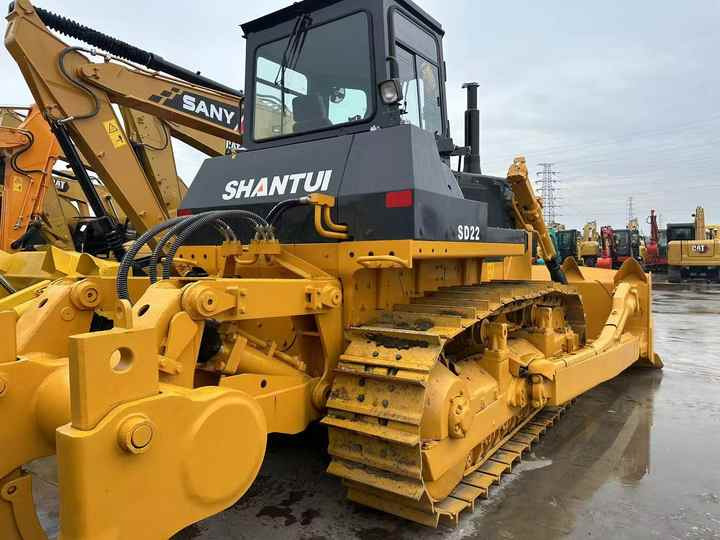 China Famous Brand Used Shantui SD22 Crawler Bulldozer Low Price Running Working Condition for Sale SD16/SD22/SD32 in Stock - Bulldozer: afbeelding 4 China Famous Brand Used Shantui SD22 Crawler Bulldozer Low Price Running Working Condition for Sale SD16/SD22/SD32 in Stock - Bulldozer: afbeelding 4