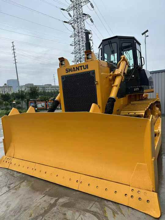 China Famous Brand Used Shantui SD22 Crawler Bulldozer Low Price Running Working Condition for Sale SD16/SD22/SD32 in Stock - Bulldozer: afbeelding 2 China Famous Brand Used Shantui SD22 Crawler Bulldozer Low Price Running Working Condition for Sale SD16/SD22/SD32 in Stock - Bulldozer: afbeelding 2