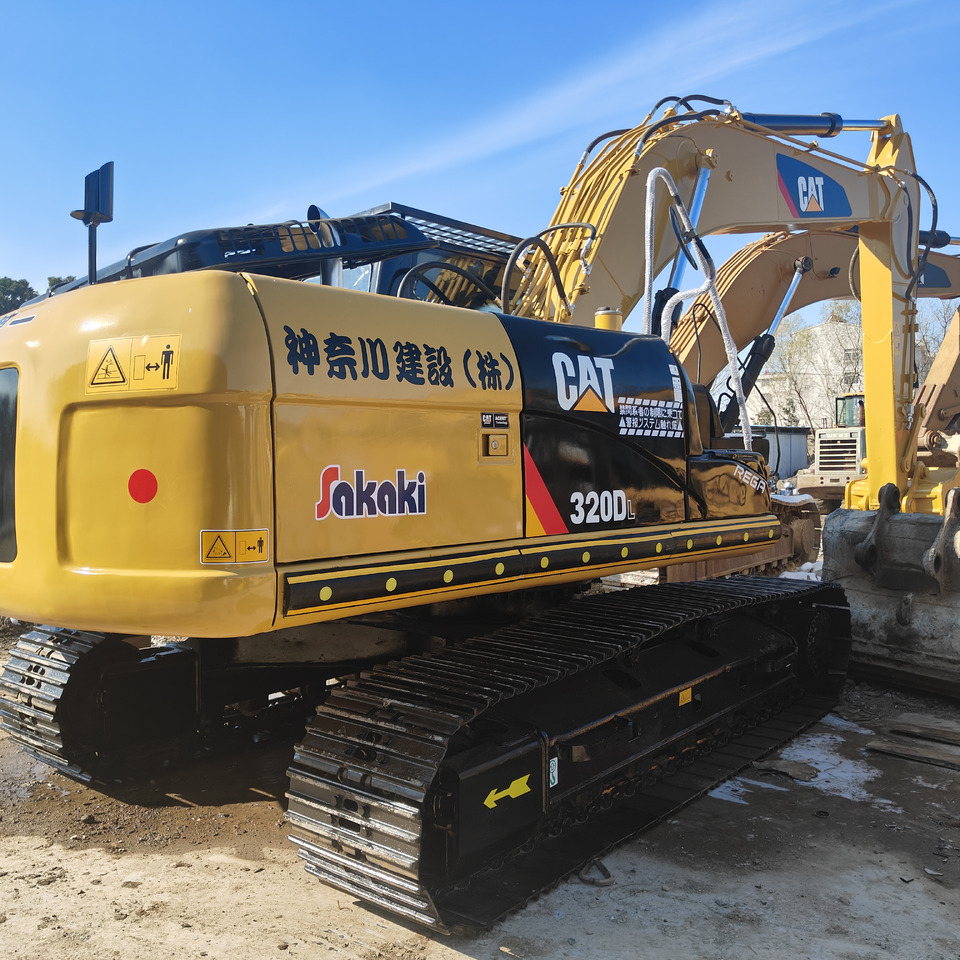 EXCAVATOR Used Cat Excavator Japan 20 Tons Digger Machinery Caterpillar CAT 320D for Sale Cat - Rupsgraafmachine: afbeelding 3 EXCAVATOR Used Cat Excavator Japan 20 Tons Digger Machinery Caterpillar CAT 320D for Sale Cat - Rupsgraafmachine: afbeelding 3