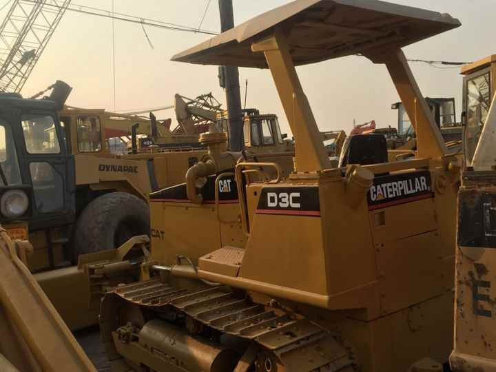 Mini CAT Bulldozer D3c D3 D3k D3m D4h D4m D4k D5h D5g D5k D5m Used Bulldozer with Ripper for Sale - Bulldozer: afbeelding 3 Mini CAT Bulldozer D3c D3 D3k D3m D4h D4m D4k D5h D5g D5k D5m Used Bulldozer with Ripper for Sale - Bulldozer: afbeelding 3