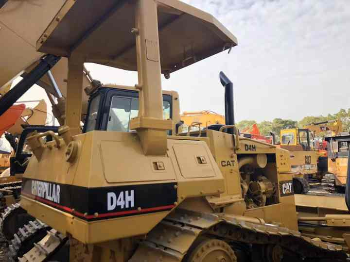 Nice Condition D4h Cat Bulldozer CAT Used Dozer for Sale - Bulldozer: afbeelding 4 Nice Condition D4h Cat Bulldozer CAT Used Dozer for Sale - Bulldozer: afbeelding 4