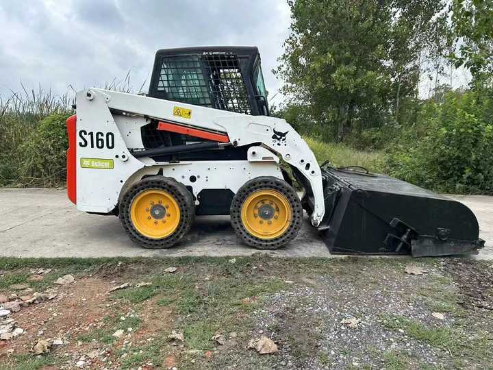 USED BOBCAT S160 Skid-steer Loader with Very Good Performance Is for Sale at a Low Price. - Schranklader: afbeelding 3 USED BOBCAT S160 Skid-steer Loader with Very Good Performance Is for Sale at a Low Price. - Schranklader: afbeelding 3