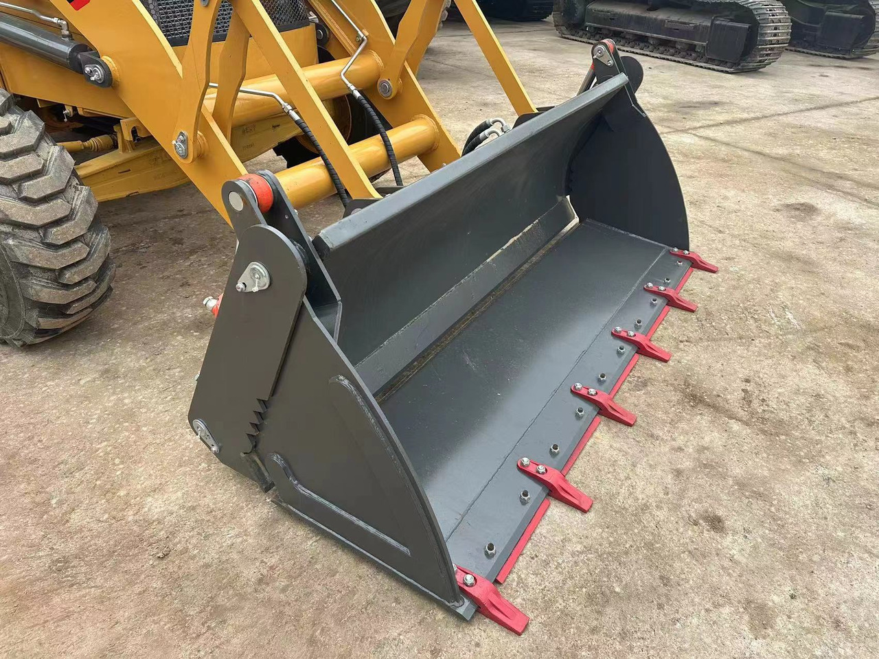 Used Backhoe High Quality CAT 420F - Graaflaadmachine: afbeelding 3 Used Backhoe High Quality CAT 420F - Graaflaadmachine: afbeelding 3