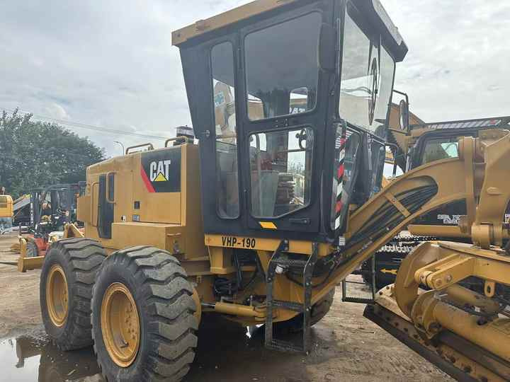 Used Caterpillar CAT 140k Land Road Motor Grader CAT140k Used Grader Cheap Price for Sale - Grader: afbeelding 5 Used Caterpillar CAT 140k Land Road Motor Grader CAT140k Used Grader Cheap Price for Sale - Grader: afbeelding 5