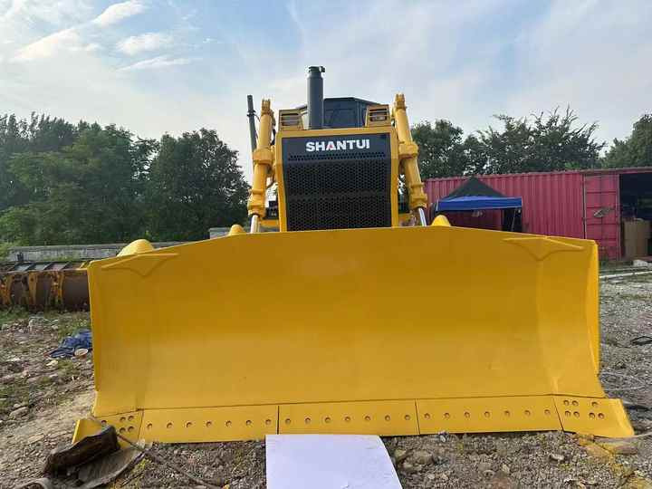 Used China Brand Shantui Sd32 Bulldozer in Stock High Quality Shantui Sd16 22 32 Bulldozer for Sale - Bulldozer: afbeelding 4 Used China Brand Shantui Sd32 Bulldozer in Stock High Quality Shantui Sd16 22 32 Bulldozer for Sale - Bulldozer: afbeelding 4