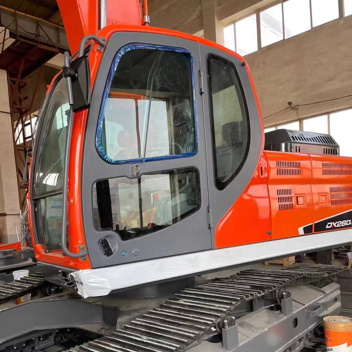 Used Digger DOOSAN DX260 Construction Machinery Construction Digger Used DOOSAN DX260 Cheap Excavator - Rupsgraafmachine: afbeelding 1 Used Digger DOOSAN DX260 Construction Machinery Construction Digger Used DOOSAN DX260 Cheap Excavator - Rupsgraafmachine: afbeelding 1