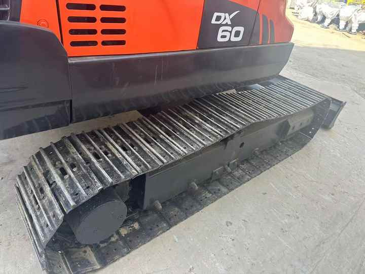 Used Digger DOOSAN DX60 Construction Machinery Construction Digger Used DOOSAN DX60 Cheap Excavator - Rupsgraafmachine: afbeelding 2 Used Digger DOOSAN DX60 Construction Machinery Construction Digger Used DOOSAN DX60 Cheap Excavator - Rupsgraafmachine: afbeelding 2